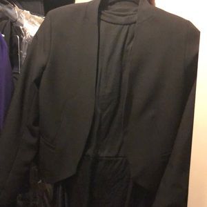 $14 Black crop blazer sz small
